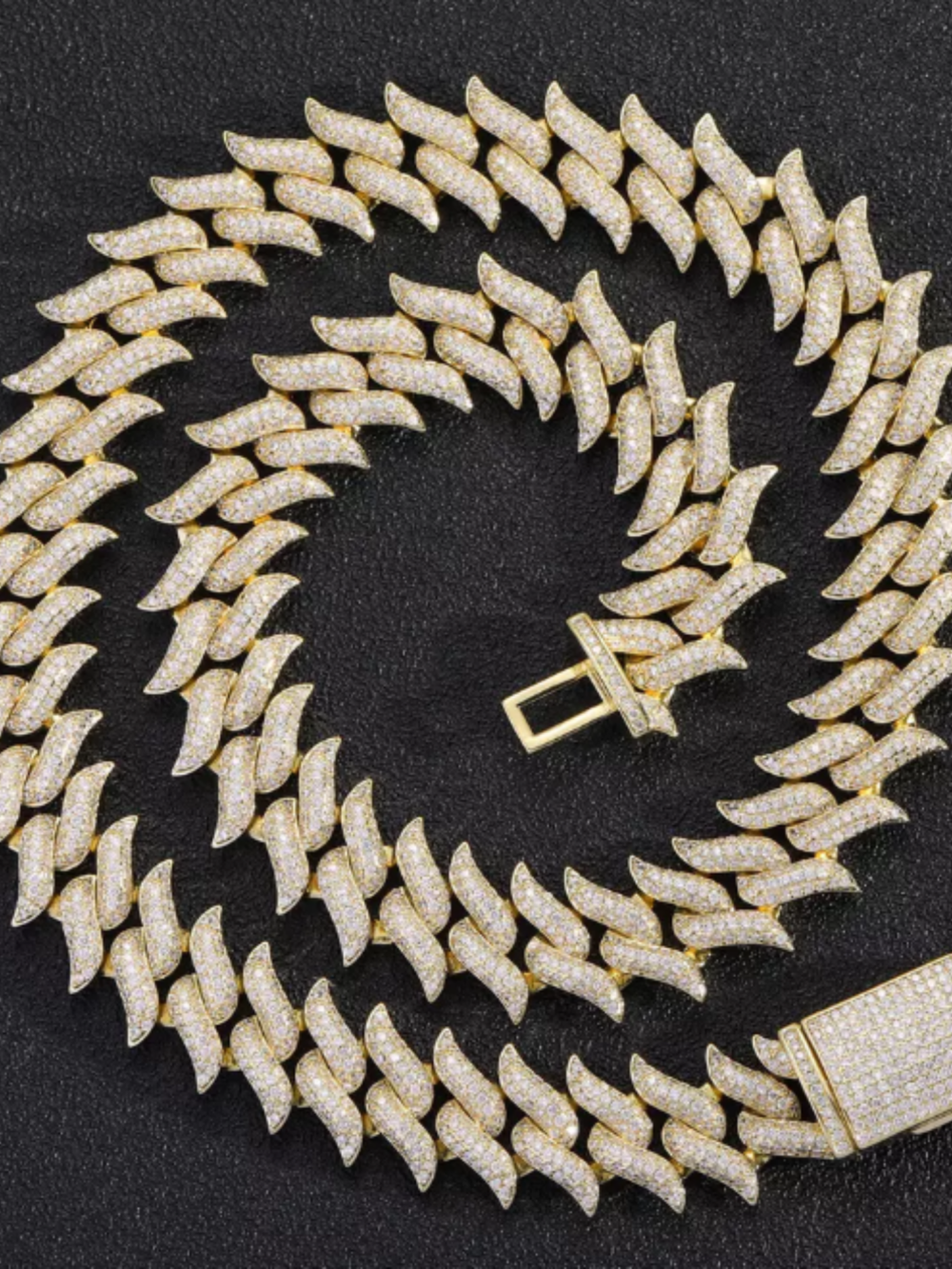 14mm Men’s Moissanite Cuban Link Chain for Urban Style