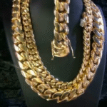 10mm and 20mm gold cuban link chain - Image 2