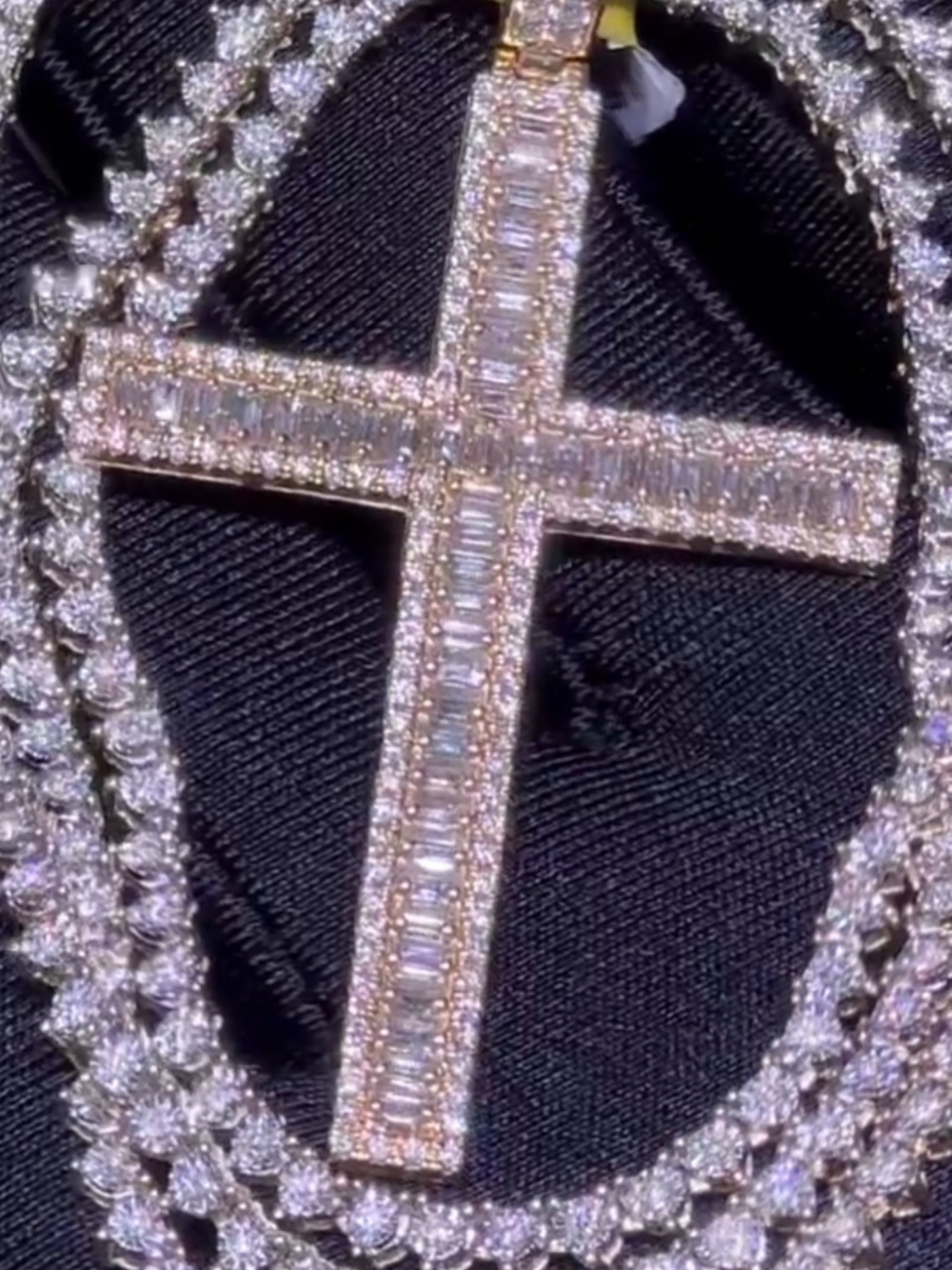 Men’s Hip Hop Iced Pendant in 925 Silver with VVS Moissanite