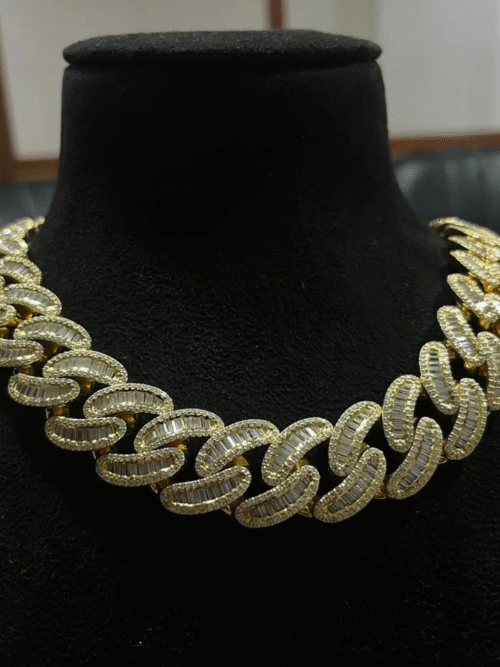 18mm silver cuban link chain with diamonds