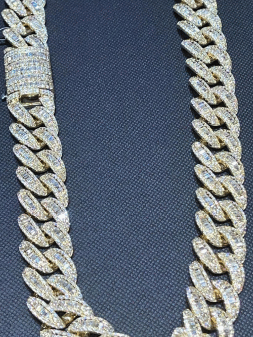 18mm silver cuban link chain with diamonds Moissanite