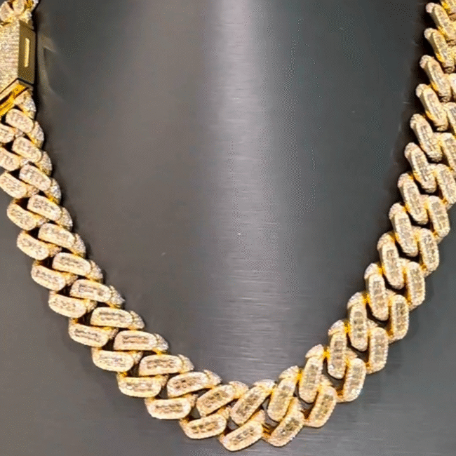 Moissanite Diamond Cuban Link Chain 18mm