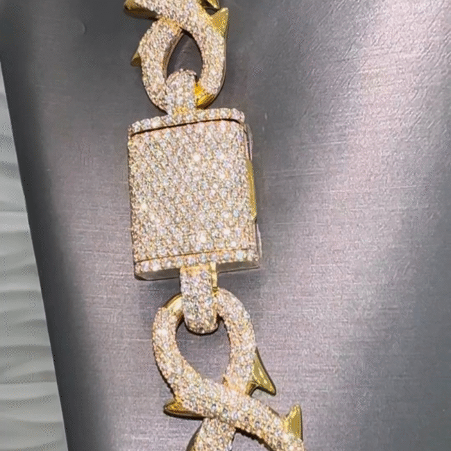 pendants for cuban link chain 18mm - Image 9