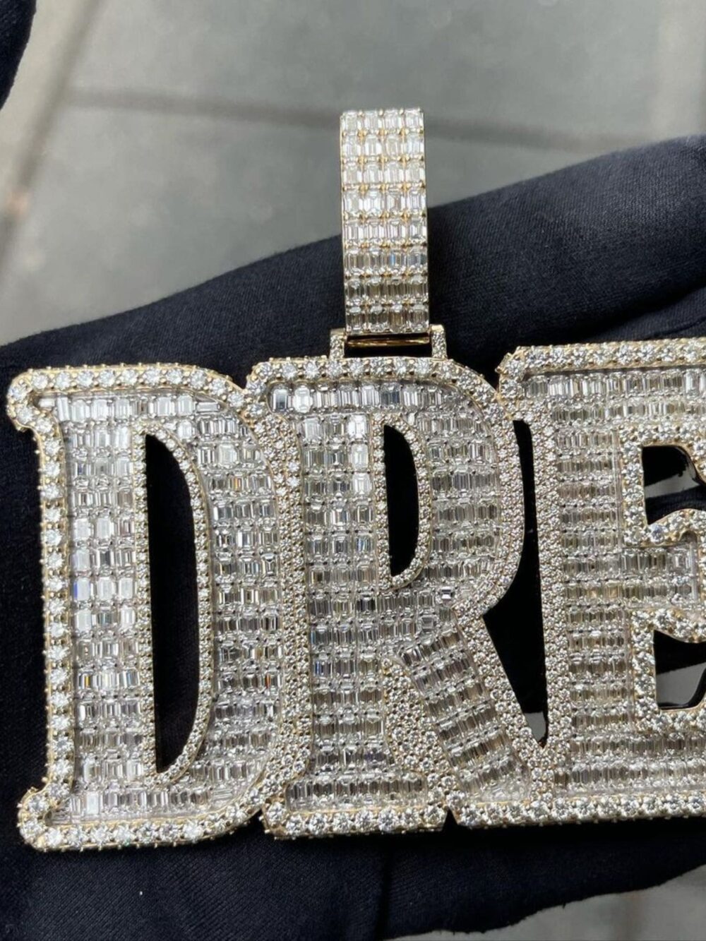 Iced Out Pendants – Custom VVS Moissanite Diamond & Name Pendants