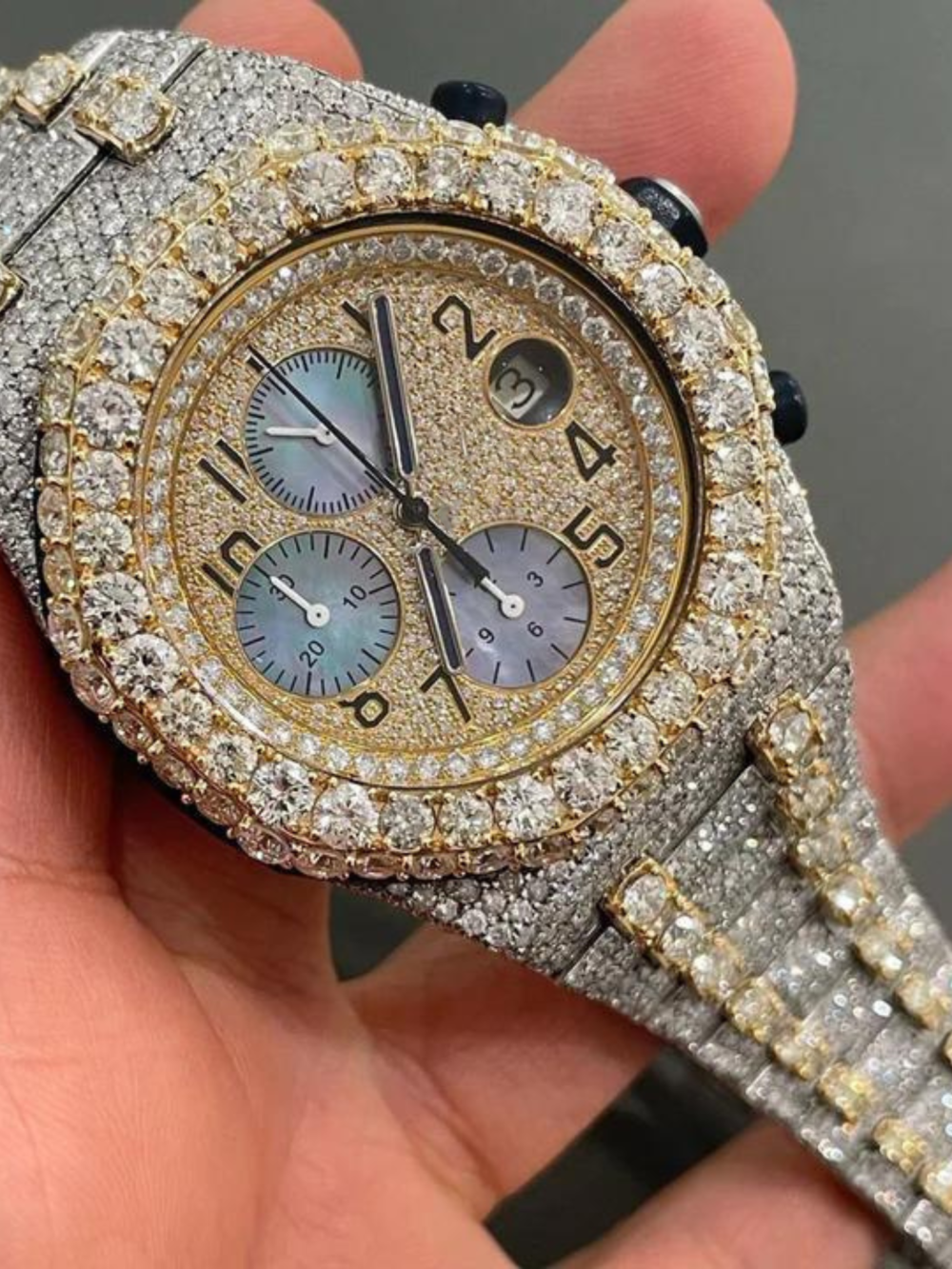 Stylish Moissanite Diamond Watch Crafted for Brilliance