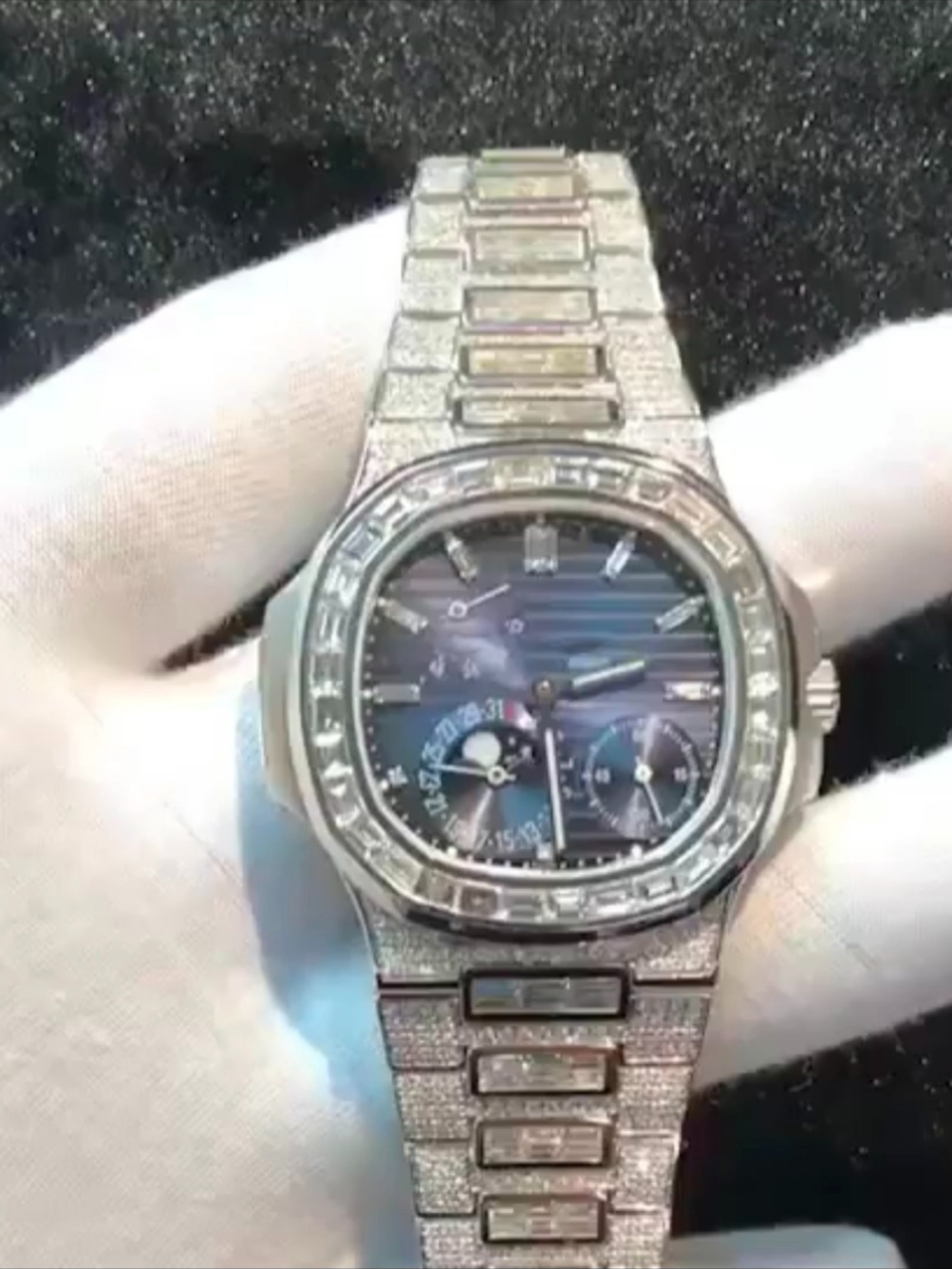 Men’s Stainless Steel Moissanite Watch with Full Iced Out Shine