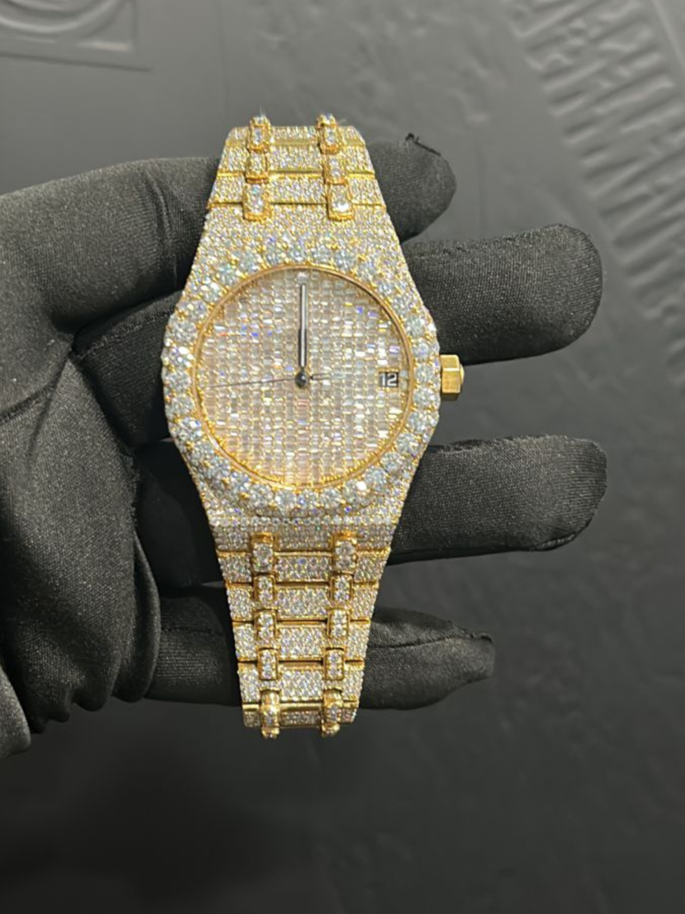 Bust Down Moissanite Iced Out Watch Sparkling Design