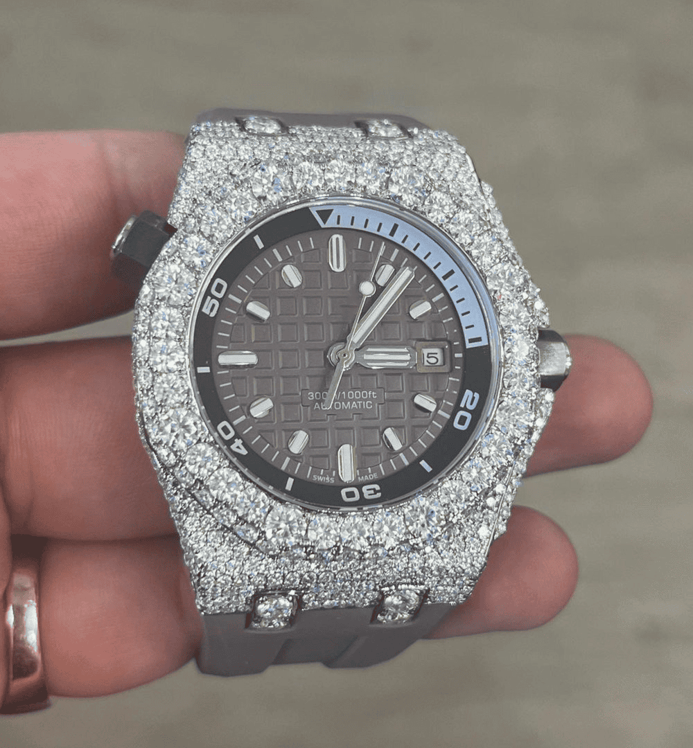 Luxury Iced Out Moissanite Watch with Silicone Strap