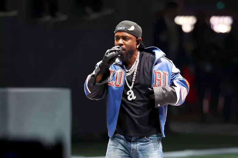 Kendrick Lamar Rocks ‘A-Minor’ Chain at 2025 Super Bowl 