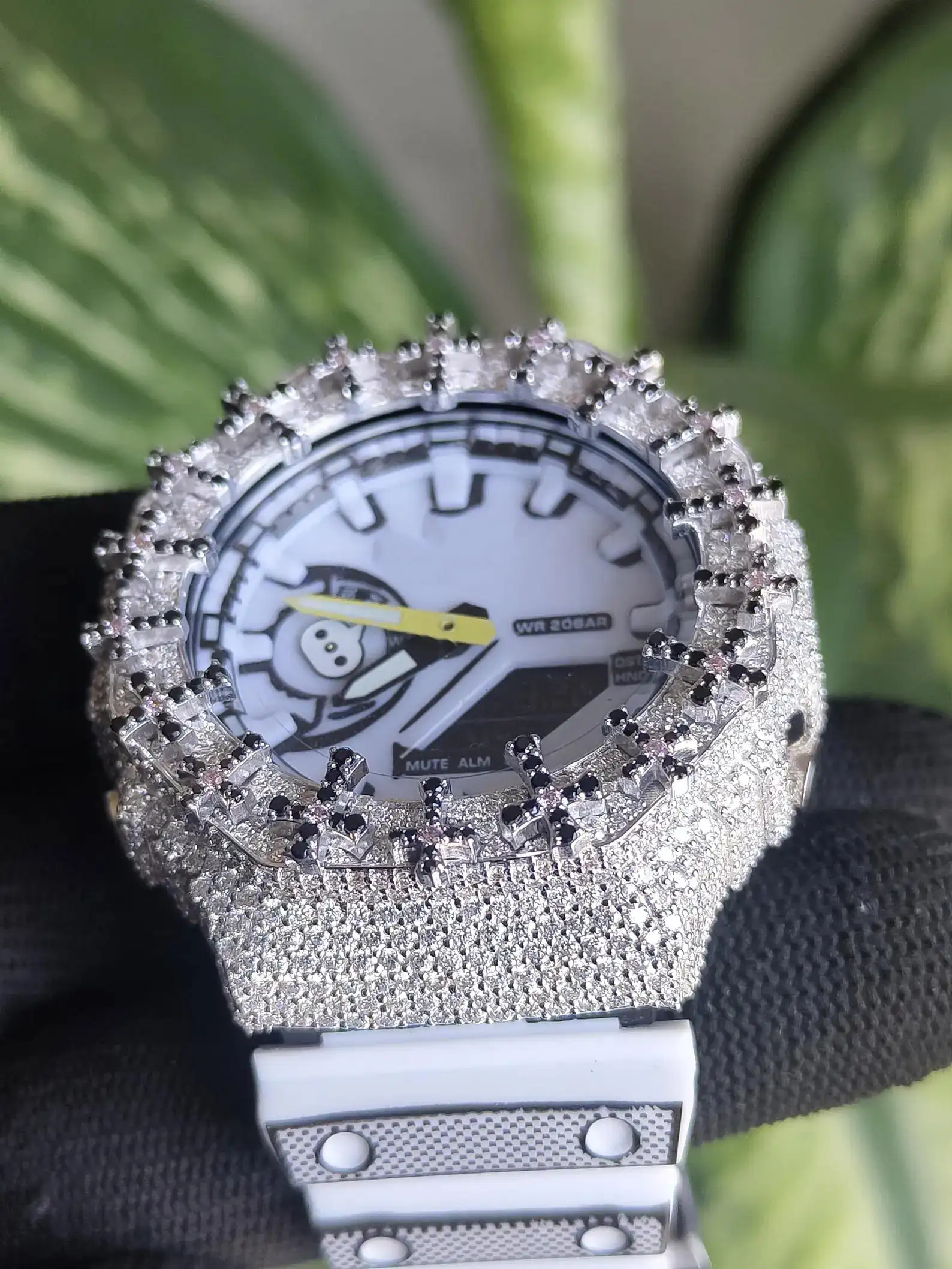 vvs icedout watch